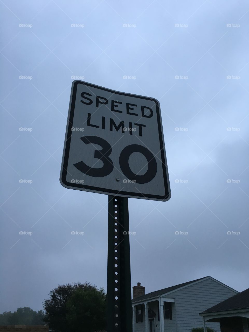 30 mph speed limit sign