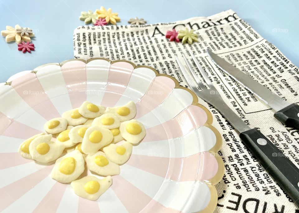 Homemade Pet Treats: Mini Eggs Made with Goat's Milk