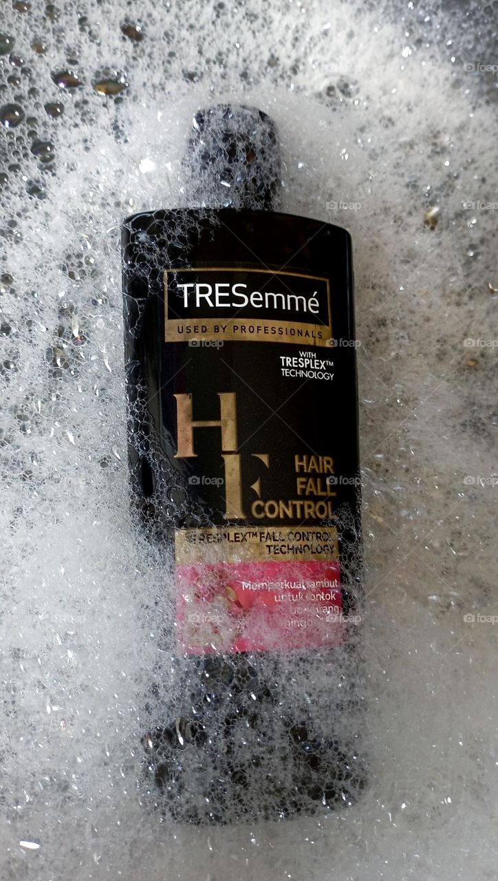 Hair shampoo in bubbles