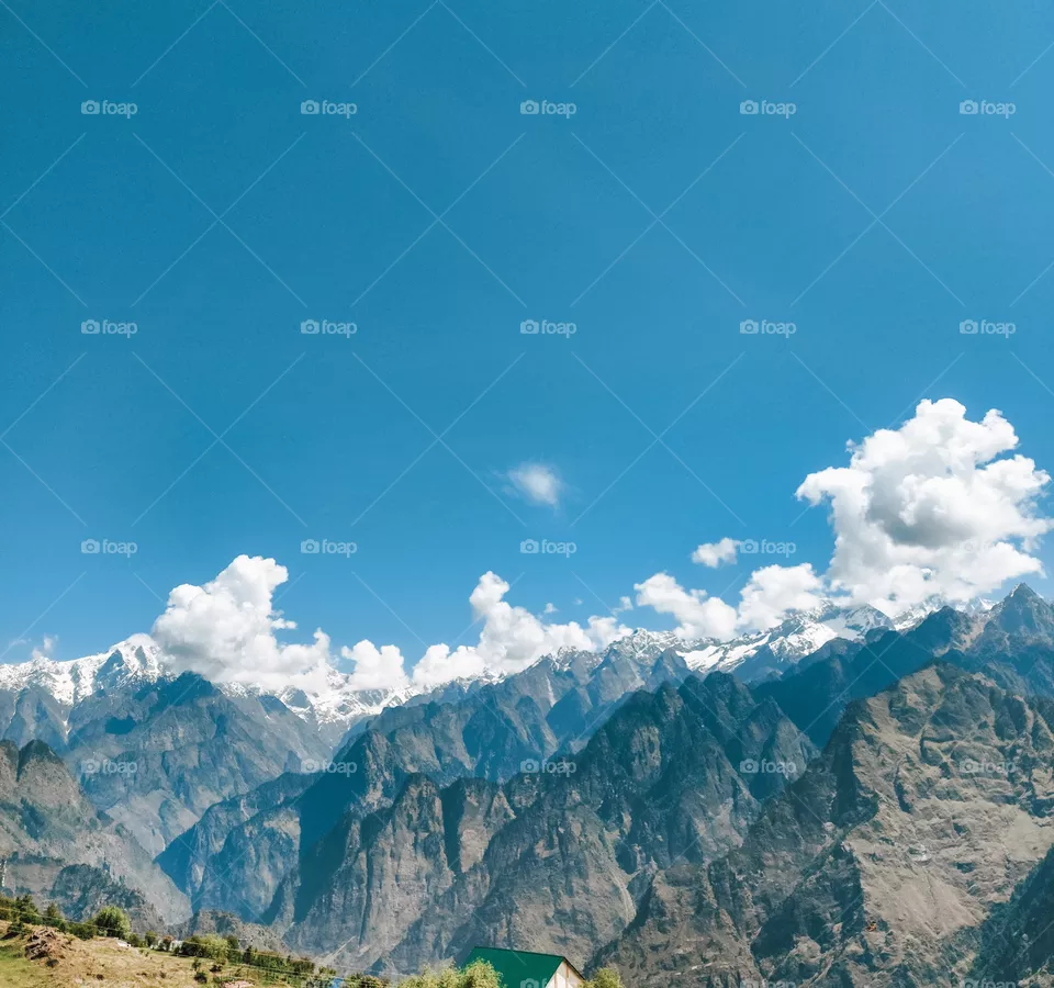 A beautiful landscape of Gorson Bugyal