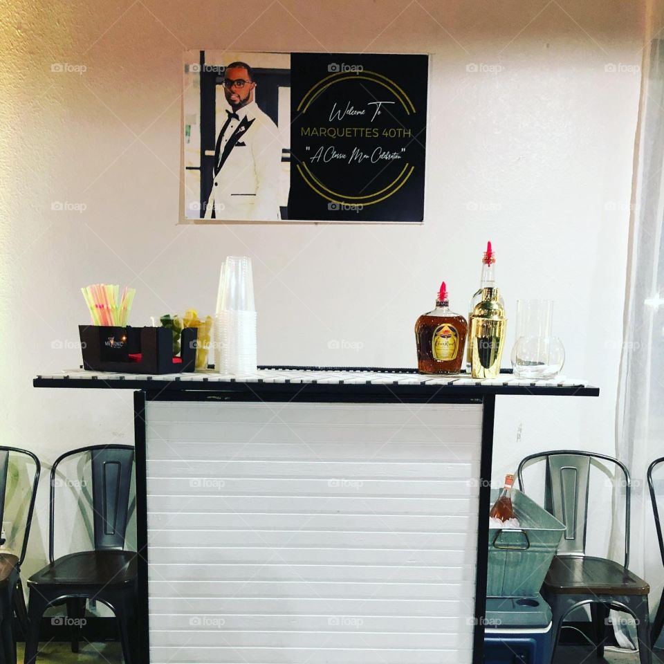 Portable bar for birthday party
