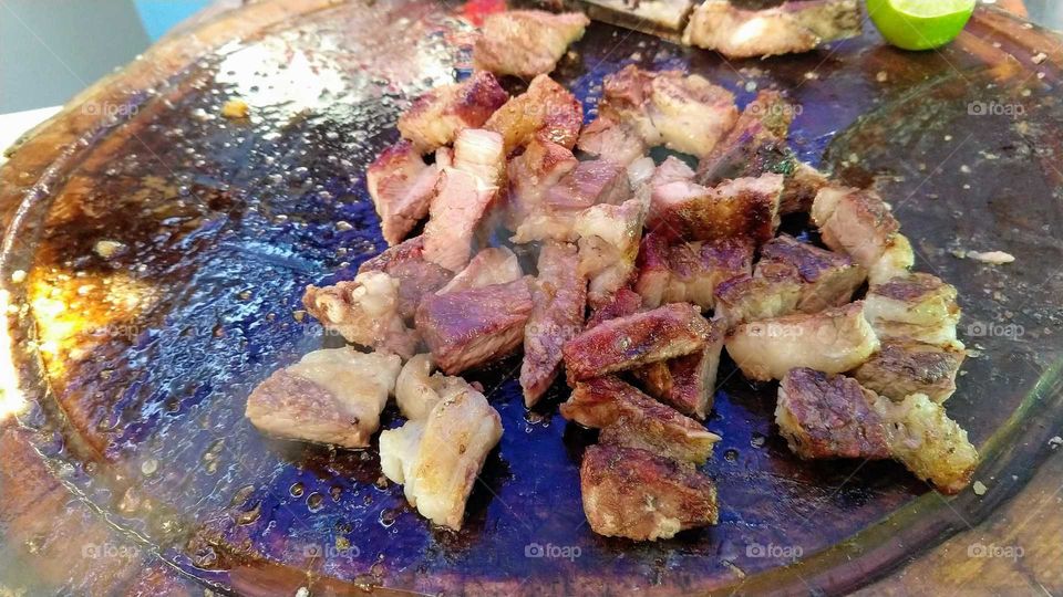 Carne assada.
