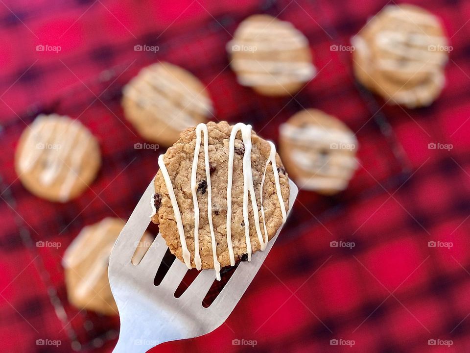 Happiness is warm cookies, happiness is freshly baked cookies, cookies make us happy, happy to have delicious cookies, eating cookies straight from the oven, baking is true happiness, desserts that bring us happiness 